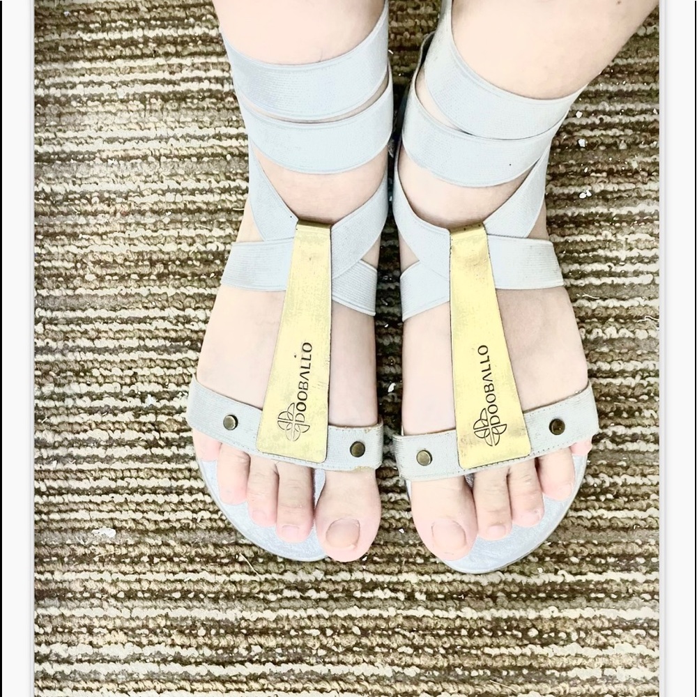 💥Dooballo Sandals size 7 Silver